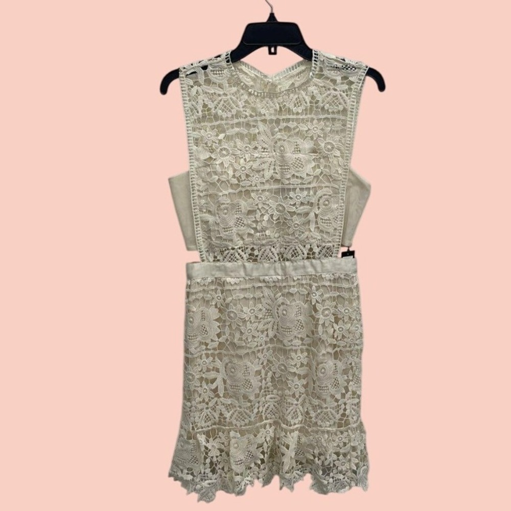 Romeo + Juliet Couture Ivory Floral Lace Cutout Sleeveless Mini Dress Size M